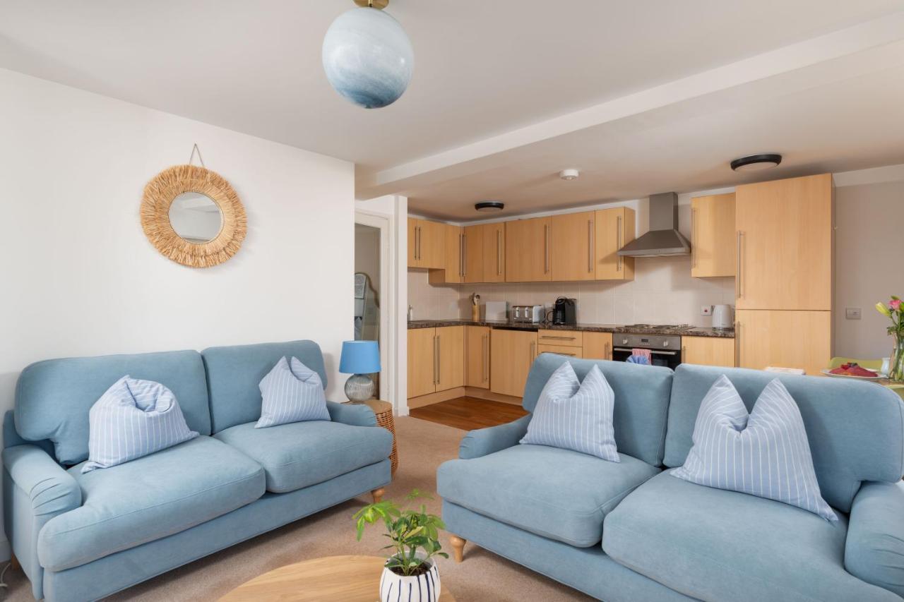 Apres Beach Apartment Sleeps 4 펜젠스 외부 사진
