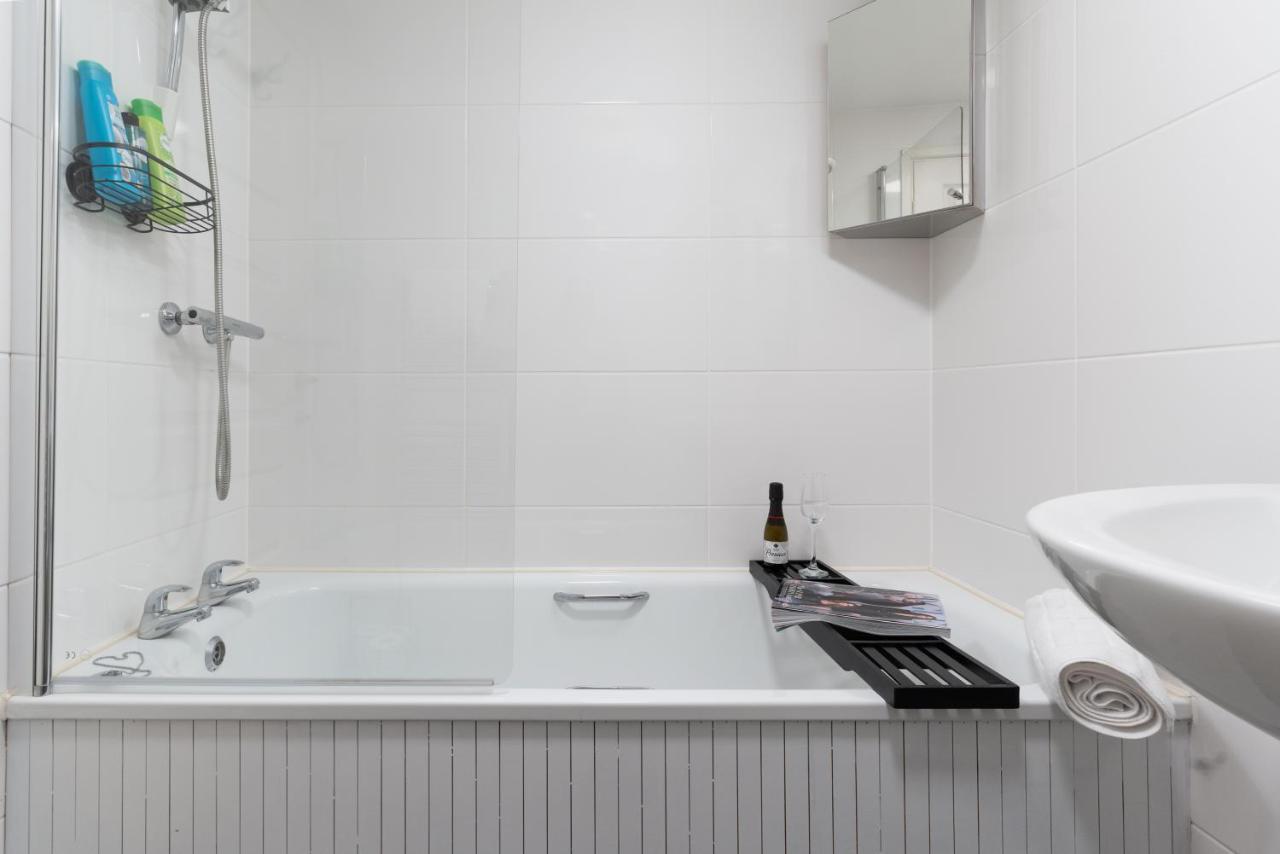 Apres Beach Apartment Sleeps 4 펜젠스 외부 사진