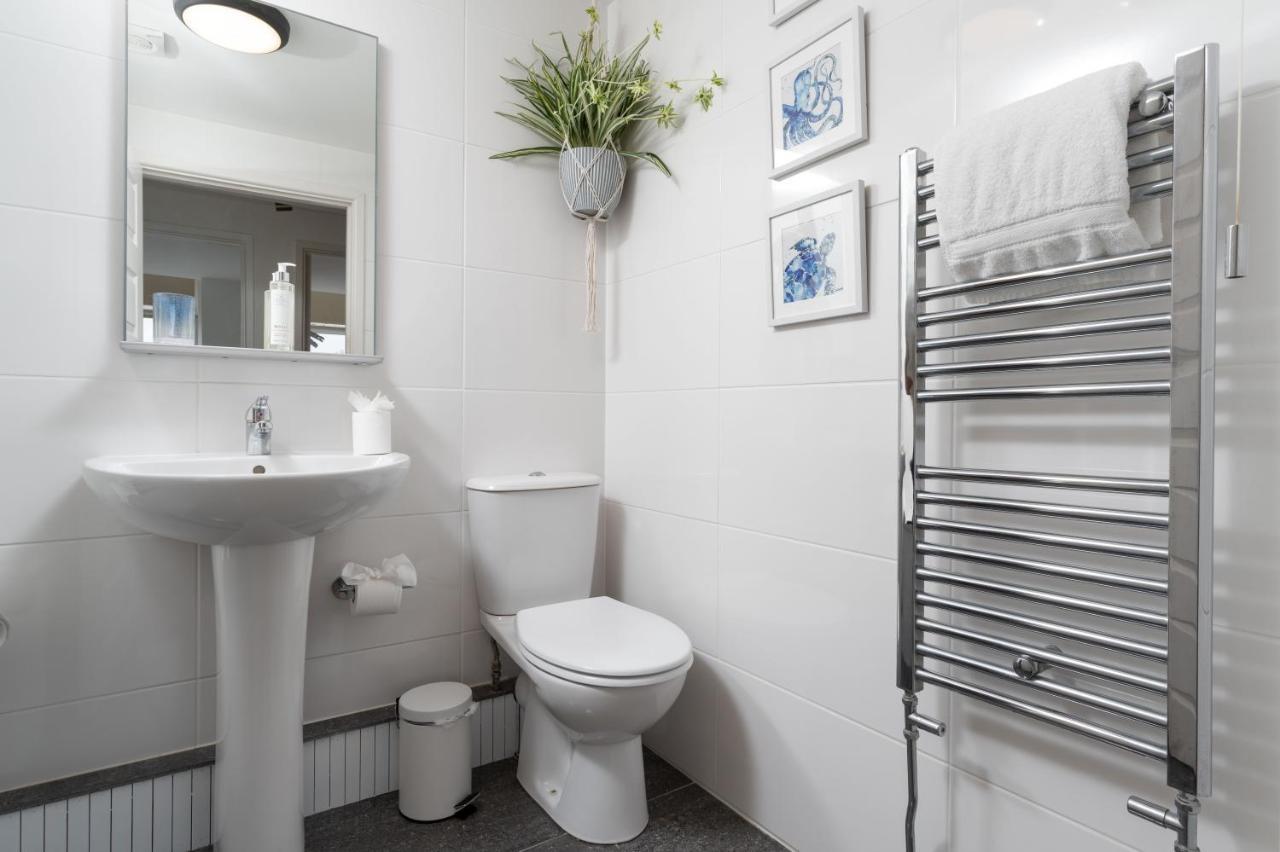 Apres Beach Apartment Sleeps 4 펜젠스 외부 사진